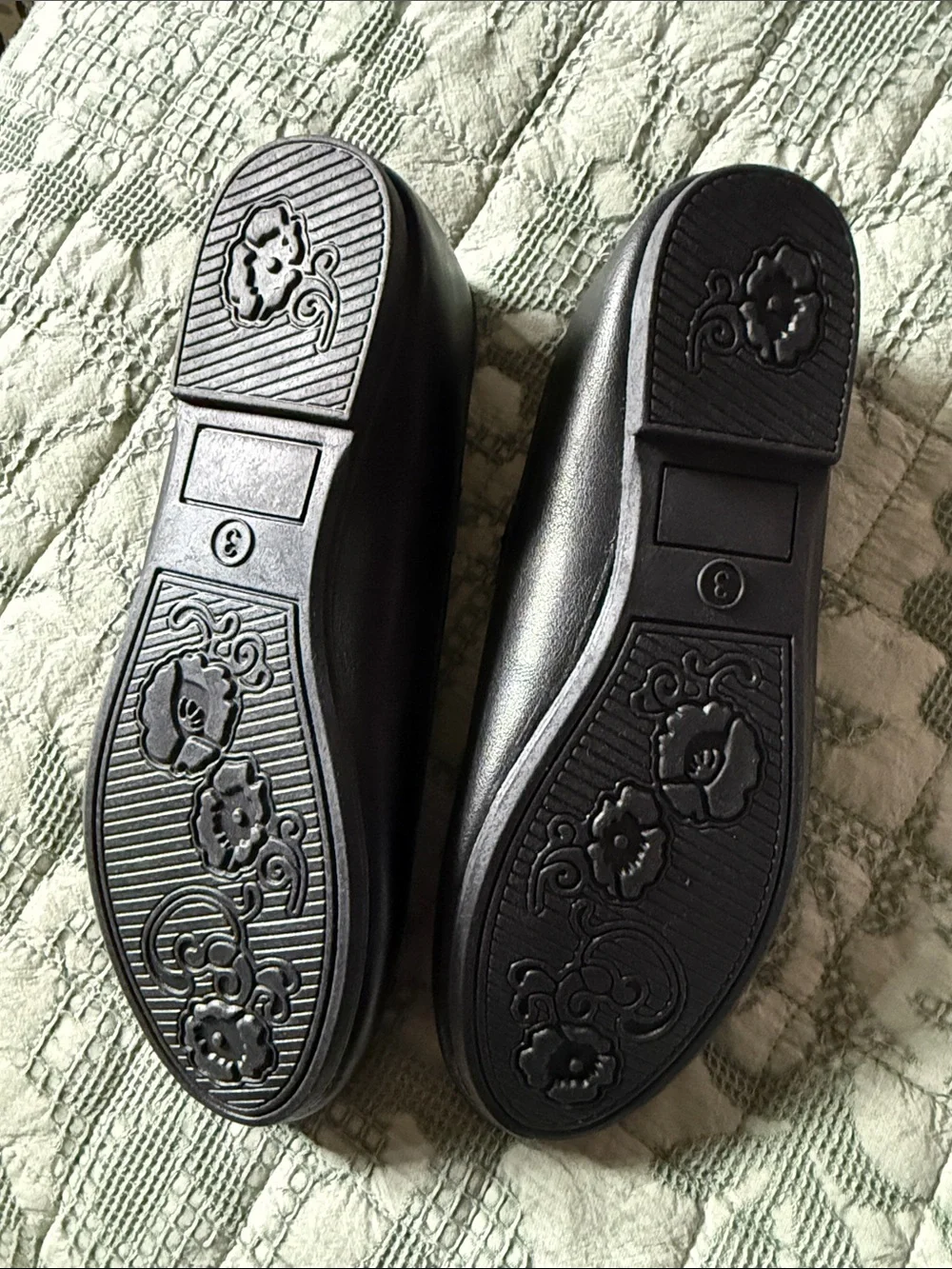 SO Girls Black Ballet Flats with Bow Accent